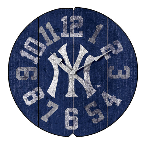 ROUND VINTAGE WALL CLOCK